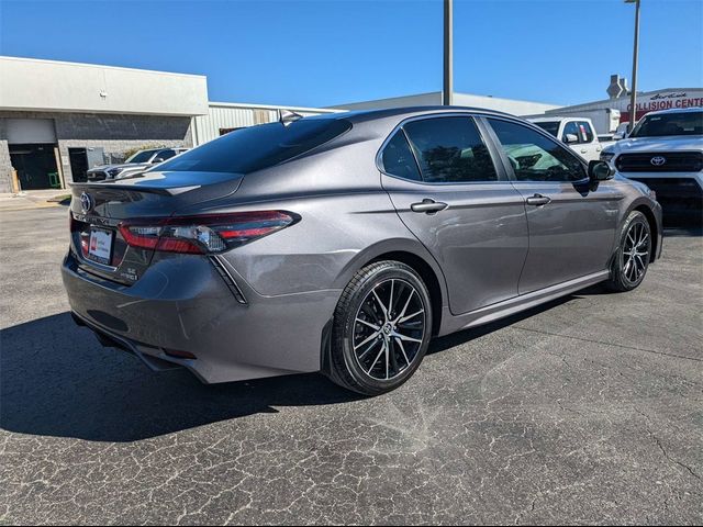 2023 Toyota Camry Hybrid SE