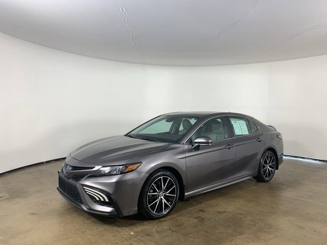 2023 Toyota Camry Hybrid SE