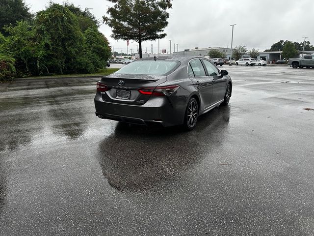 2023 Toyota Camry Hybrid SE