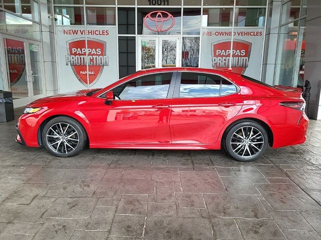 2023 Toyota Camry Hybrid SE