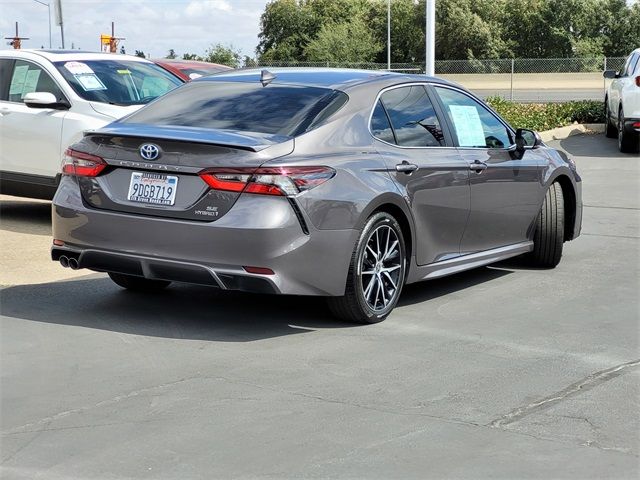 2023 Toyota Camry Hybrid SE