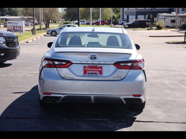 2023 Toyota Camry Hybrid SE