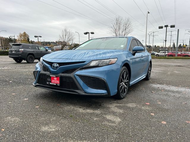 2023 Toyota Camry Hybrid SE