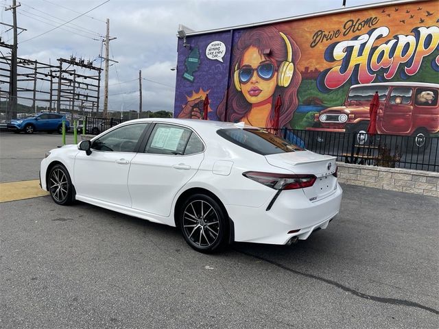 2023 Toyota Camry Hybrid SE