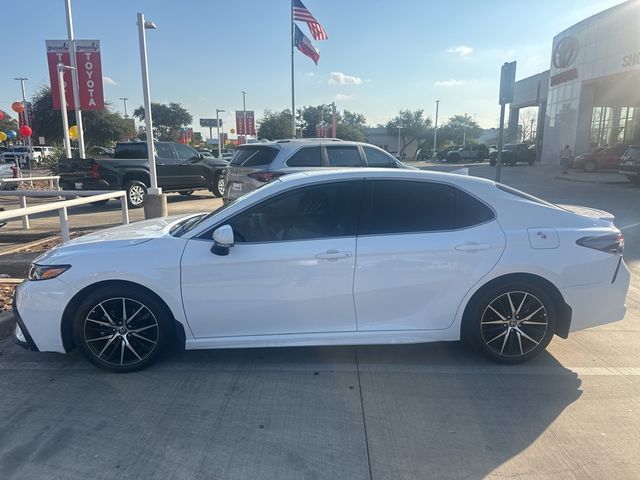 2023 Toyota Camry Hybrid SE