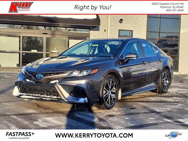 2023 Toyota Camry Hybrid SE