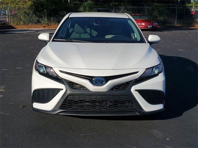 2023 Toyota Camry Hybrid SE