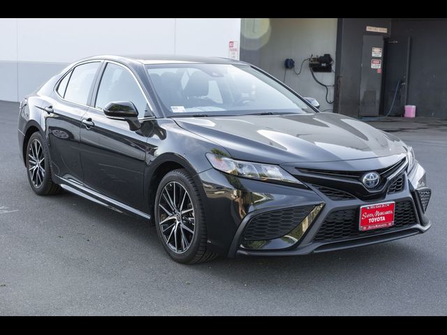 2023 Toyota Camry Hybrid SE