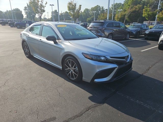 2023 Toyota Camry Hybrid SE