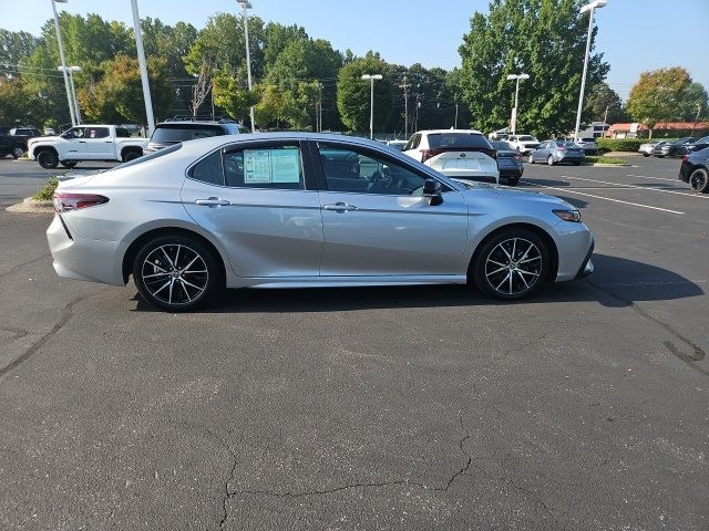 2023 Toyota Camry Hybrid SE