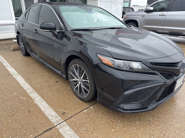 2023 Toyota Camry Hybrid SE