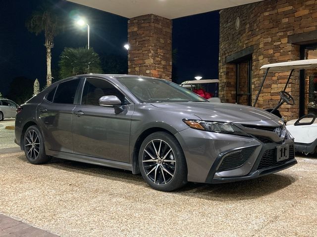 2023 Toyota Camry Hybrid SE