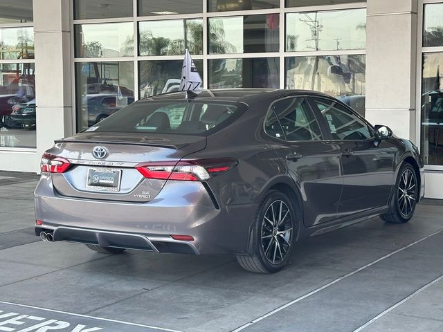 2023 Toyota Camry Hybrid SE