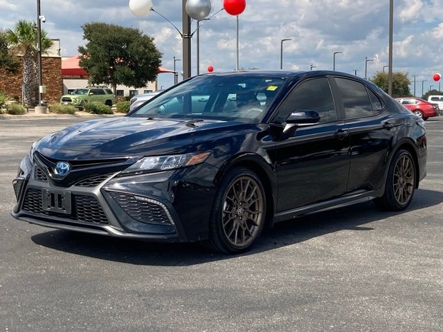 2023 Toyota Camry Hybrid SE