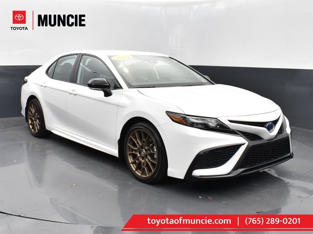 2023 Toyota Camry Hybrid SE Nightshade