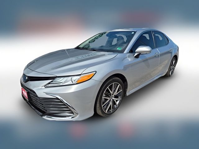 2023 Toyota Camry Hybrid XLE