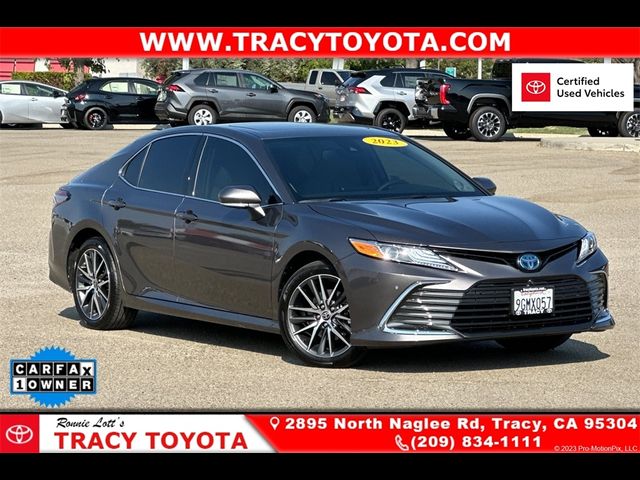 2023 Toyota Camry Hybrid XLE