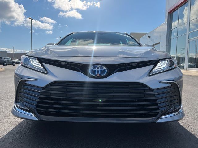 2023 Toyota Camry Hybrid XLE