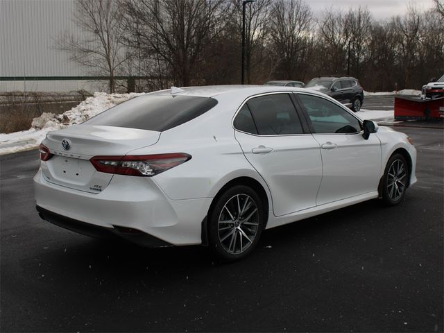 2023 Toyota Camry Hybrid XLE