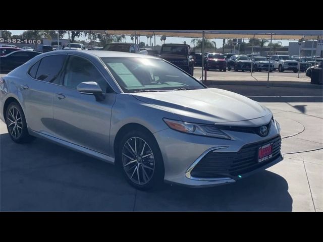 2023 Toyota Camry Hybrid XLE