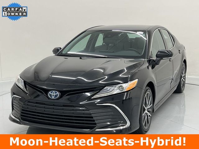 2023 Toyota Camry Hybrid XLE