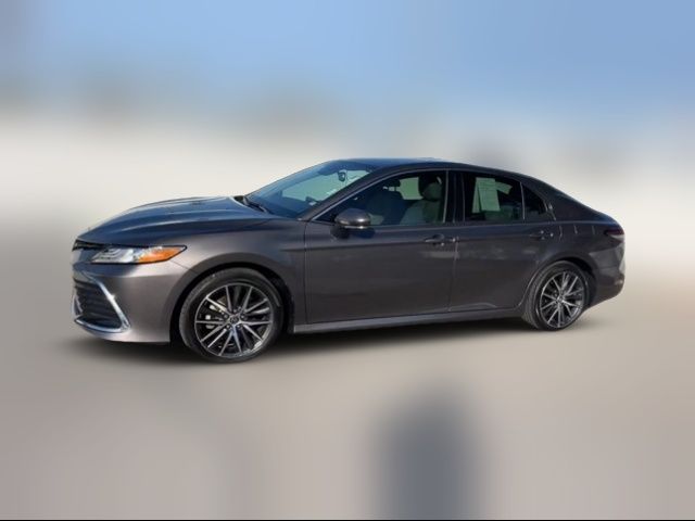 2023 Toyota Camry Hybrid XLE