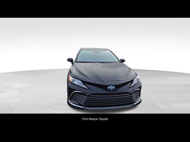 2023 Toyota Camry Hybrid XLE