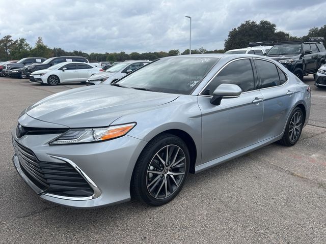 2023 Toyota Camry Hybrid XLE