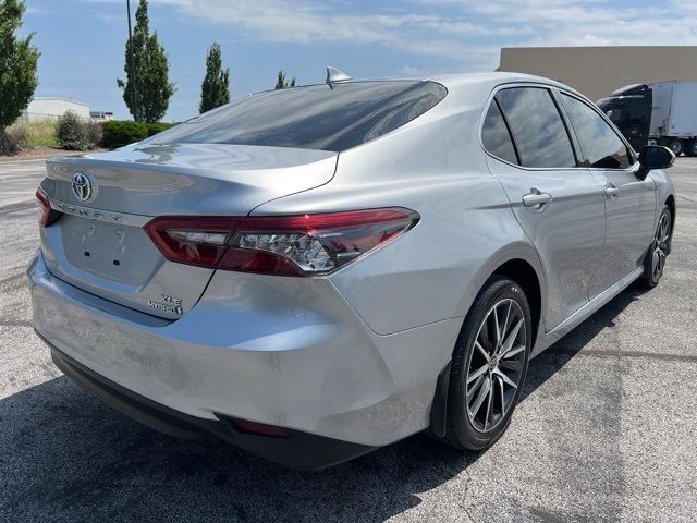 2023 Toyota Camry Hybrid XLE