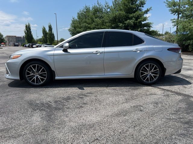 2023 Toyota Camry Hybrid XLE