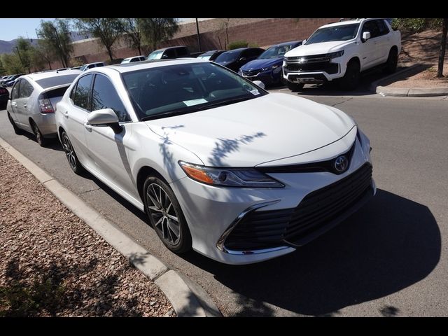 2023 Toyota Camry Hybrid XLE