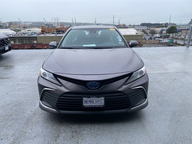 2023 Toyota Camry Hybrid XLE