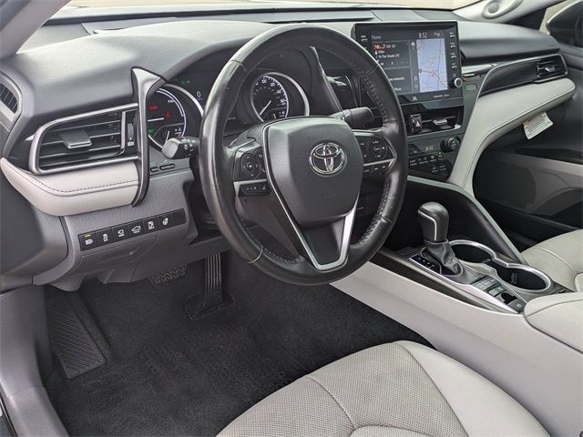 2023 Toyota Camry Hybrid XLE