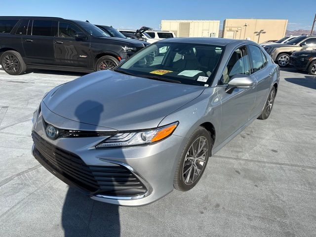 2023 Toyota Camry Hybrid XLE