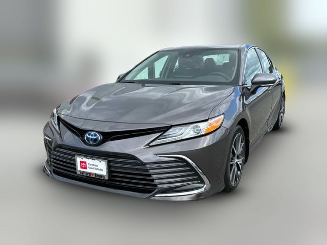 2023 Toyota Camry Hybrid XLE