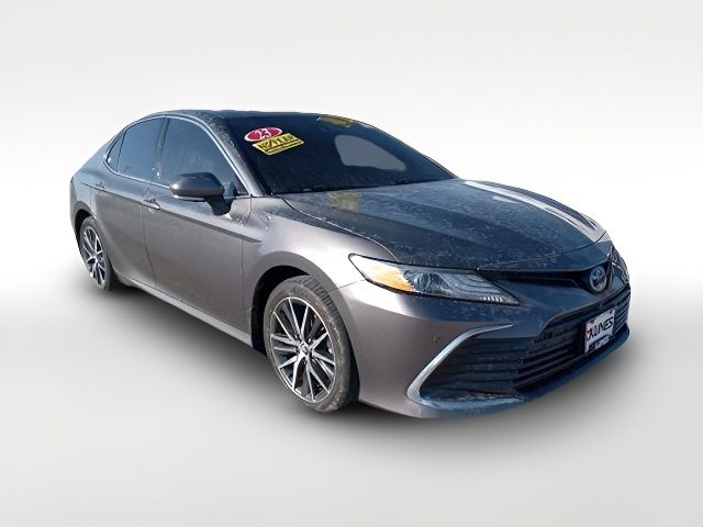 2023 Toyota Camry Hybrid XLE