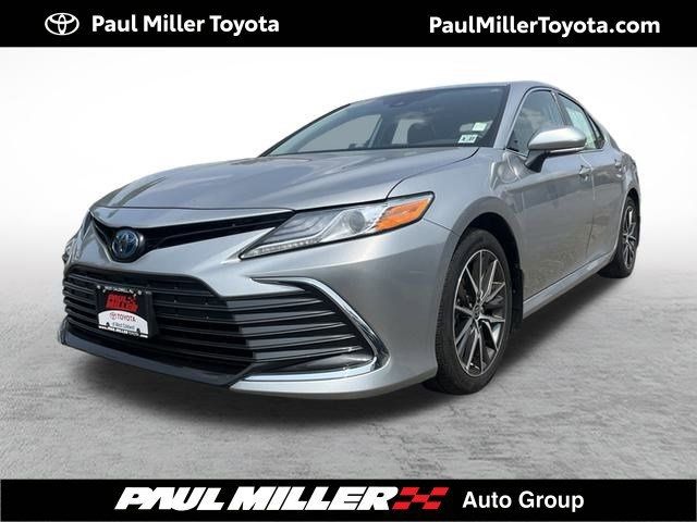 2023 Toyota Camry Hybrid XLE