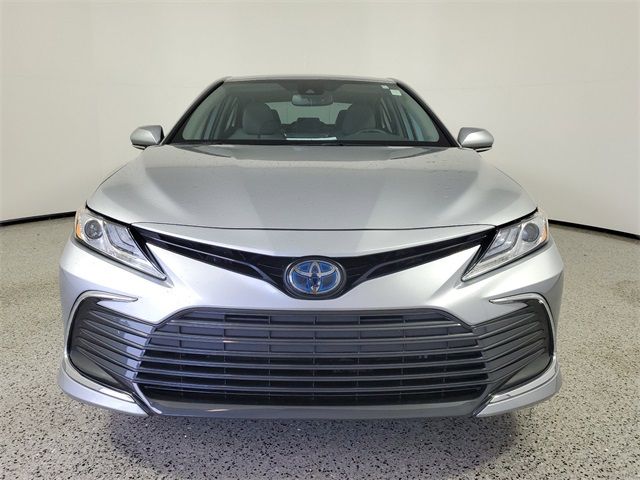 2023 Toyota Camry Hybrid XLE