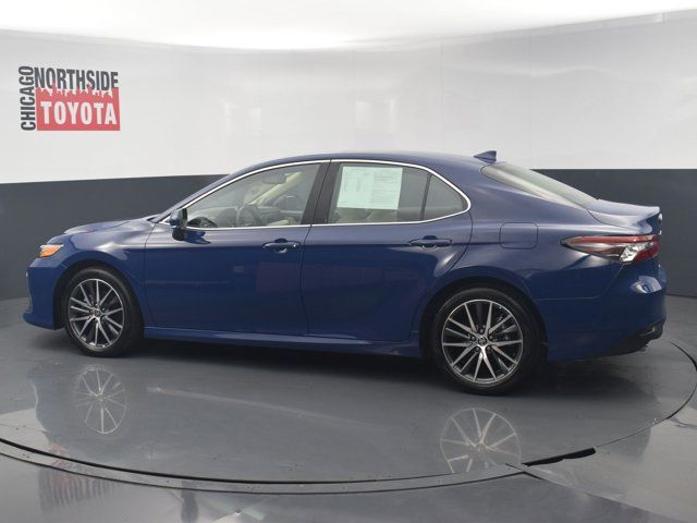 2023 Toyota Camry Hybrid XLE