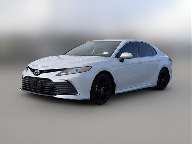 2023 Toyota Camry Hybrid XLE