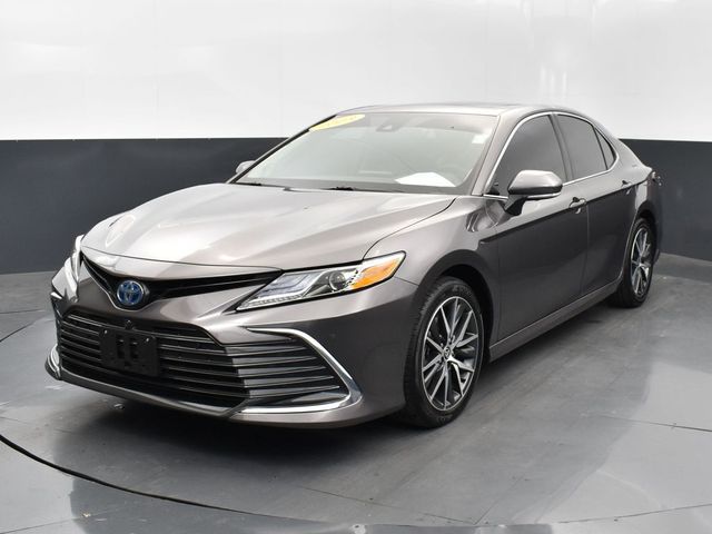 2023 Toyota Camry Hybrid XLE