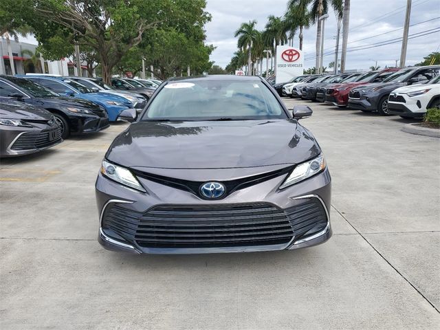 2023 Toyota Camry Hybrid XLE