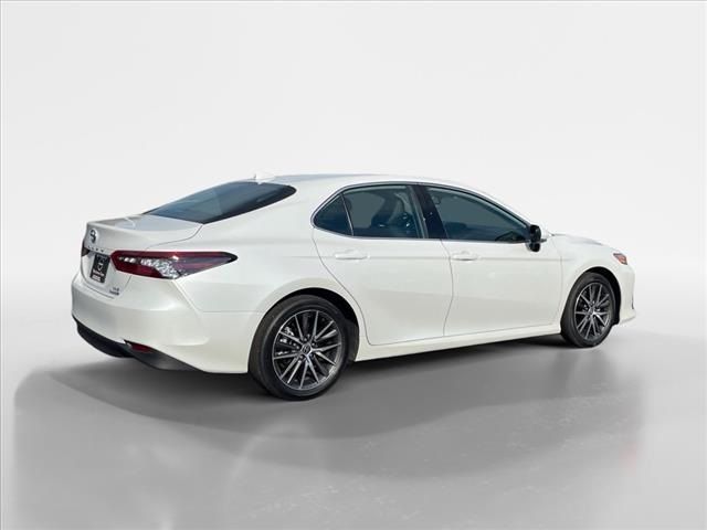 2023 Toyota Camry Hybrid XLE