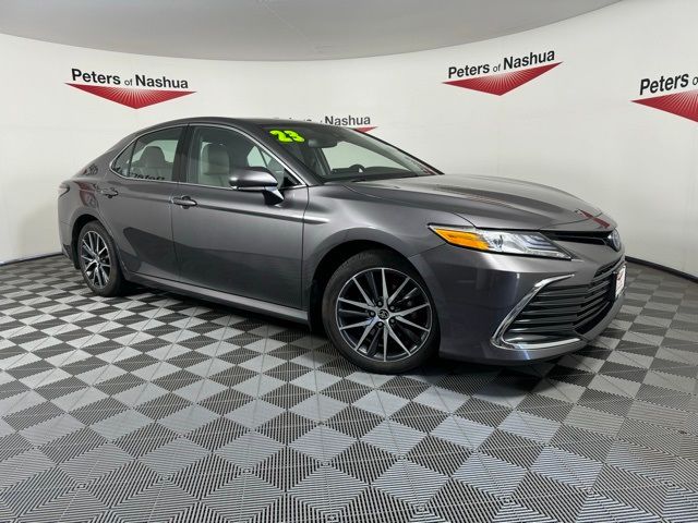 2023 Toyota Camry Hybrid XLE