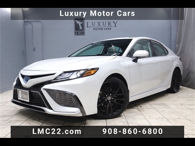 2023 Toyota Camry Hybrid XSE