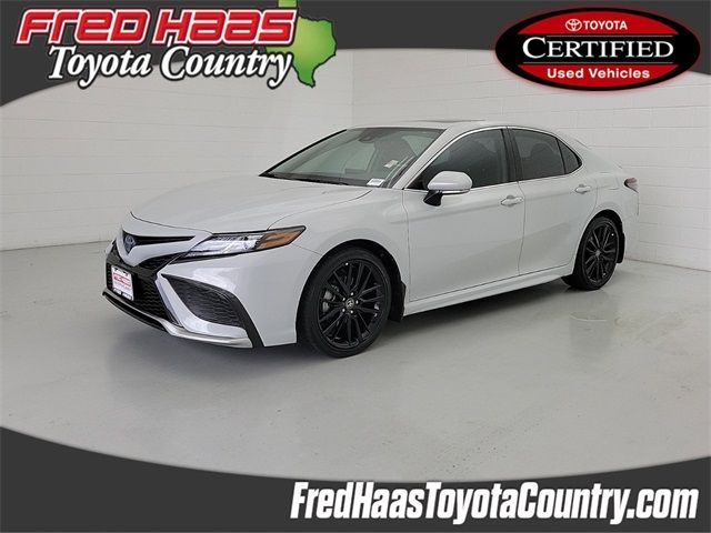 2023 Toyota Camry Hybrid XSE