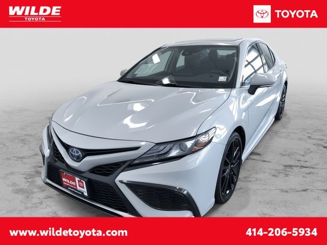 2023 Toyota Camry Hybrid XSE