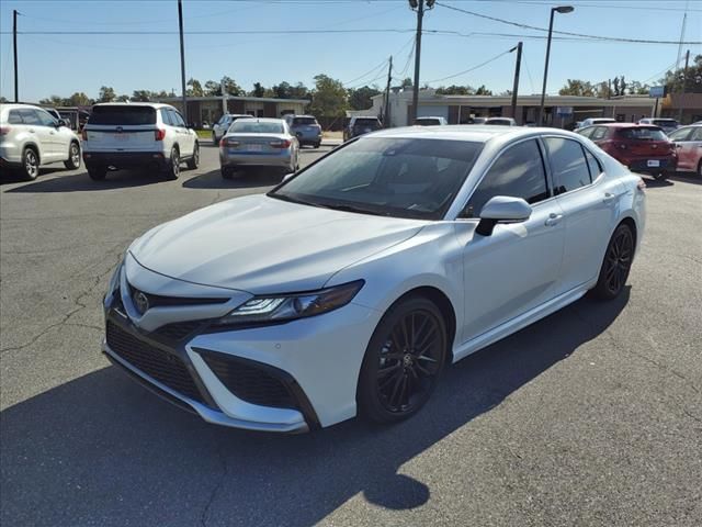 2023 Toyota Camry Hybrid XSE