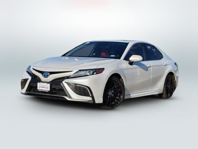 2023 Toyota Camry Hybrid XSE