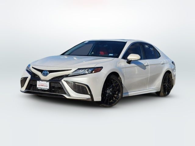 2023 Toyota Camry Hybrid XSE